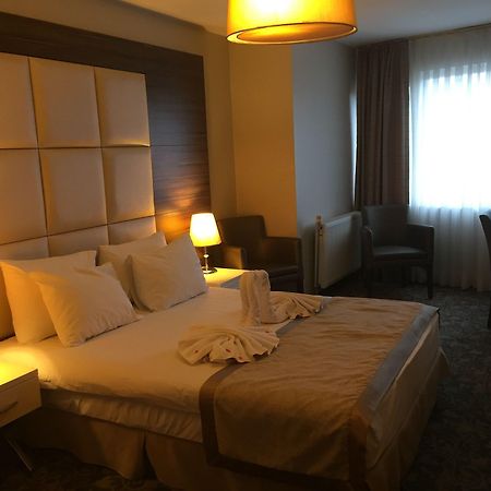 Derpa Hotel Istanbul Bagian luar foto