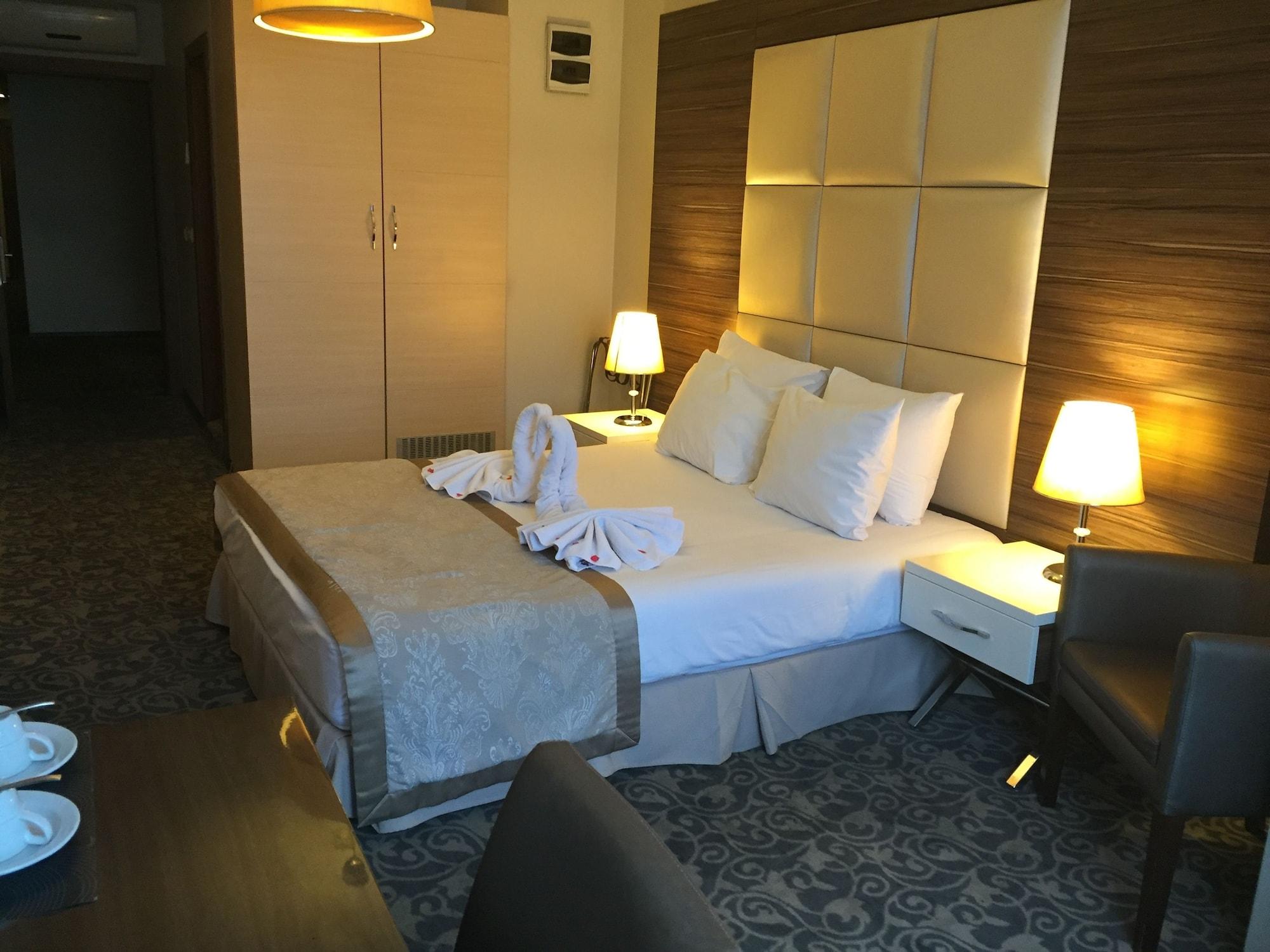 Derpa Hotel Istanbul Bagian luar foto